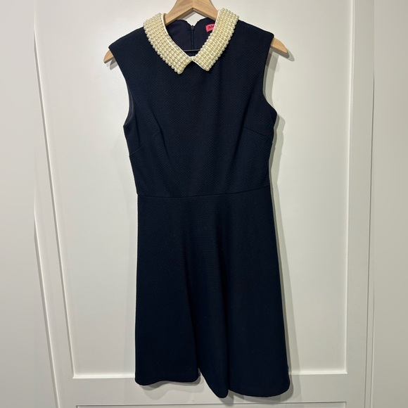 Betsey Johnson Pearl Collar Navy Dress Size 6 Fit and Flare - Picture 8 of 8